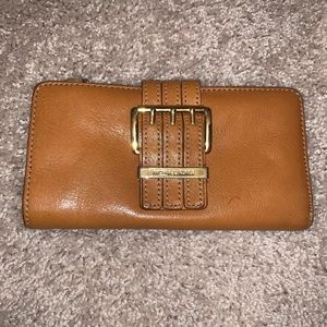 Michael Kors Wallet  / Clutch